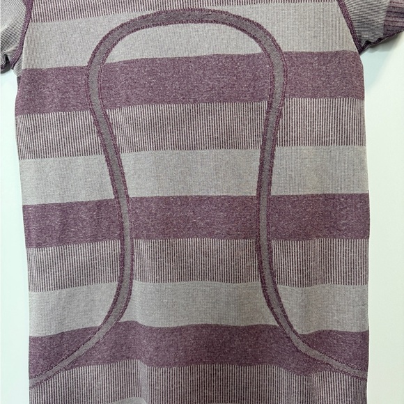 Lululemon Run Swiftly Tech Short Sleeve Plum - Picture 4 of 6